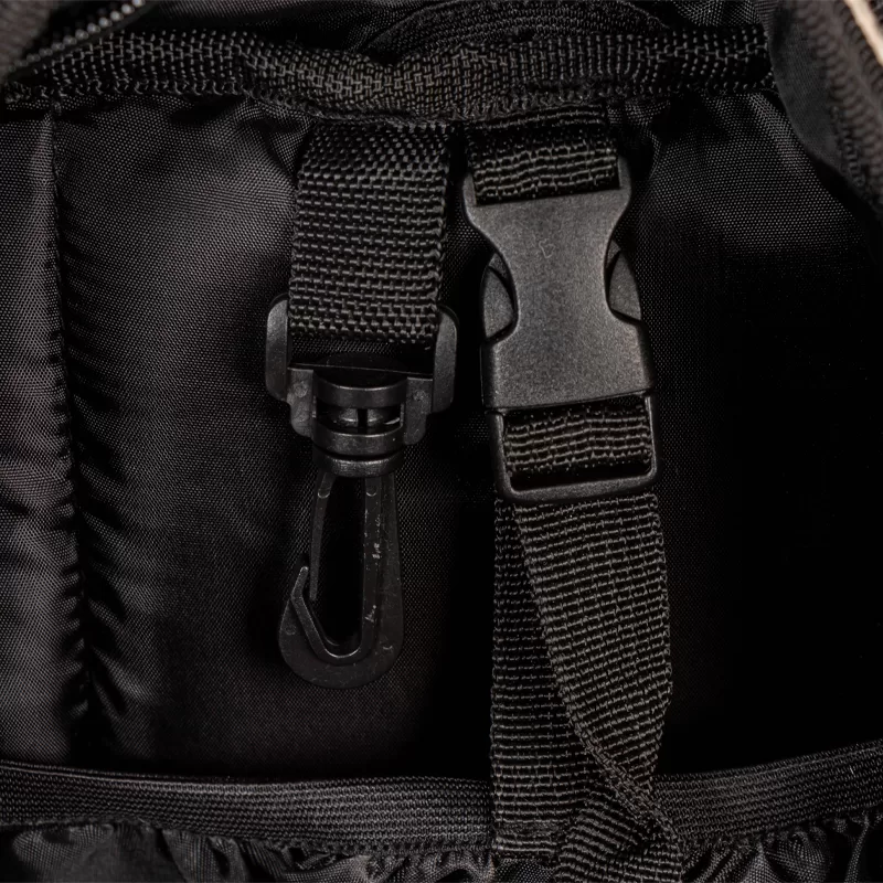 M5608 - Camo backpack, practical hook inside